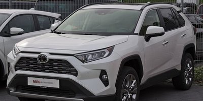 На Toyota надо менять моторы